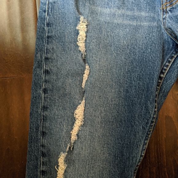 Gap high waisted mom jeans - Picture 4 of 6